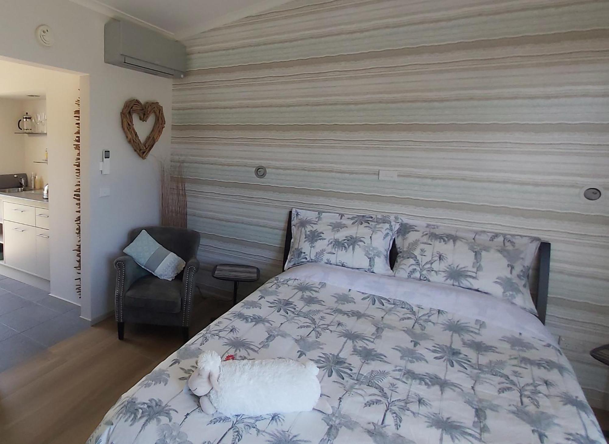The Bay Lodge Pohara 외부 사진