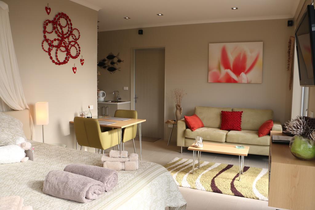 The Bay Lodge Pohara 외부 사진
